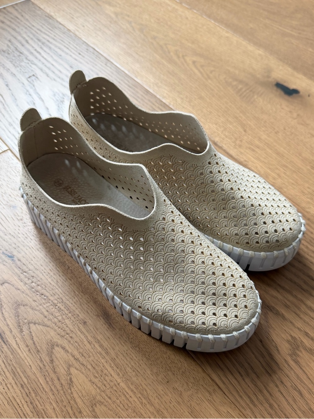 Ilse Jacobsen Tulip Platform Sneaker Shoe - Size 36 - Kit Beige - EUC